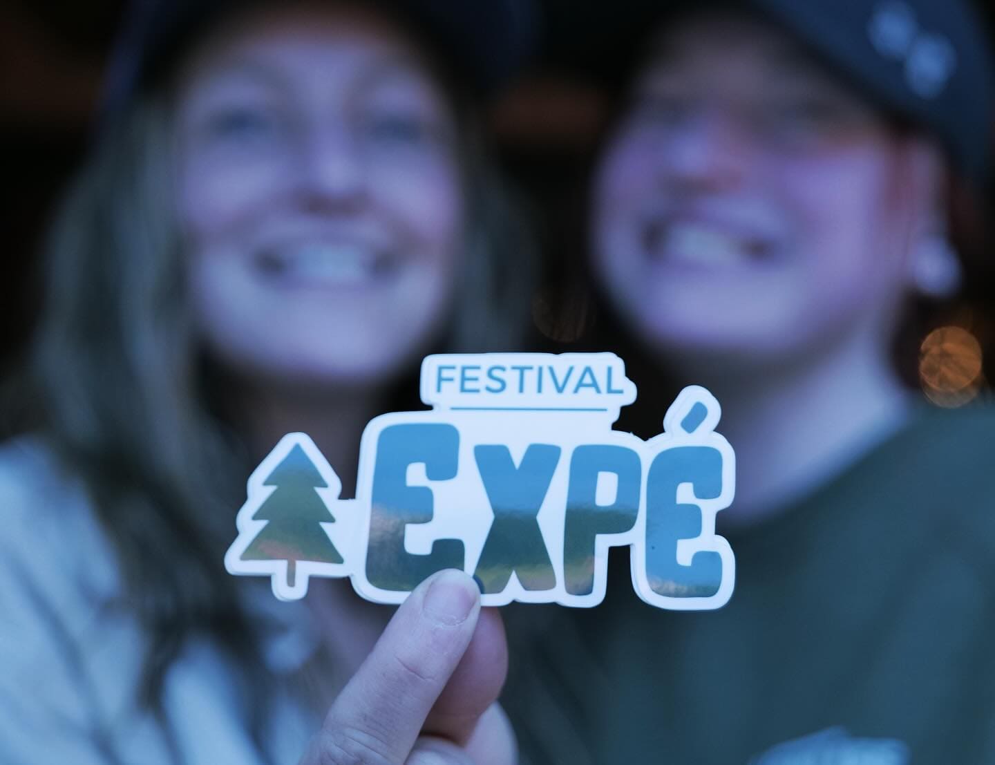 Festival expé pour les passionnées de randonnées, camping et longue randonnée.