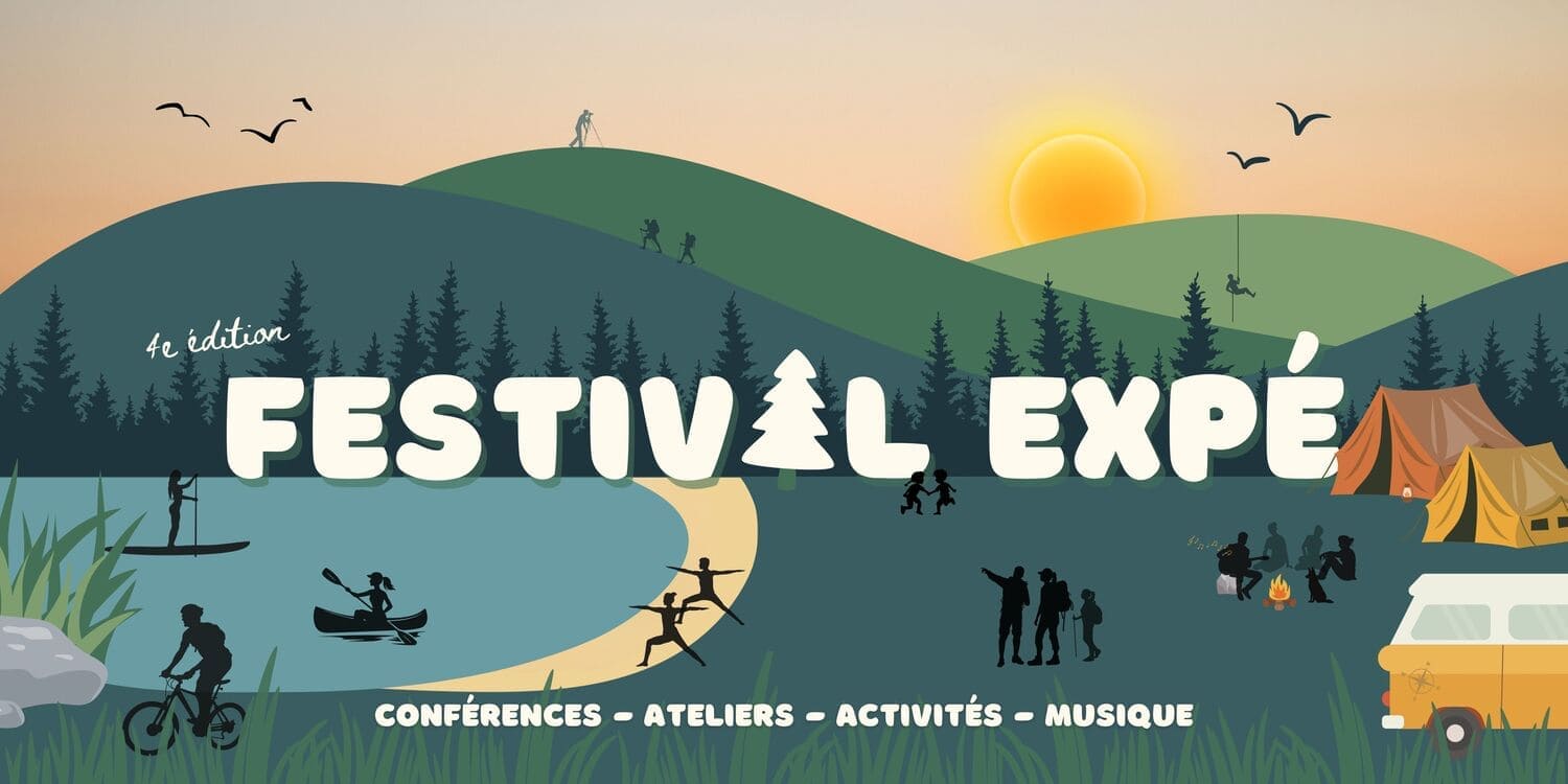 Vue d'un sac de couchage avec des plumes visibles, illustrant la migration de la plume et la nécessité d'un entretien régulier.