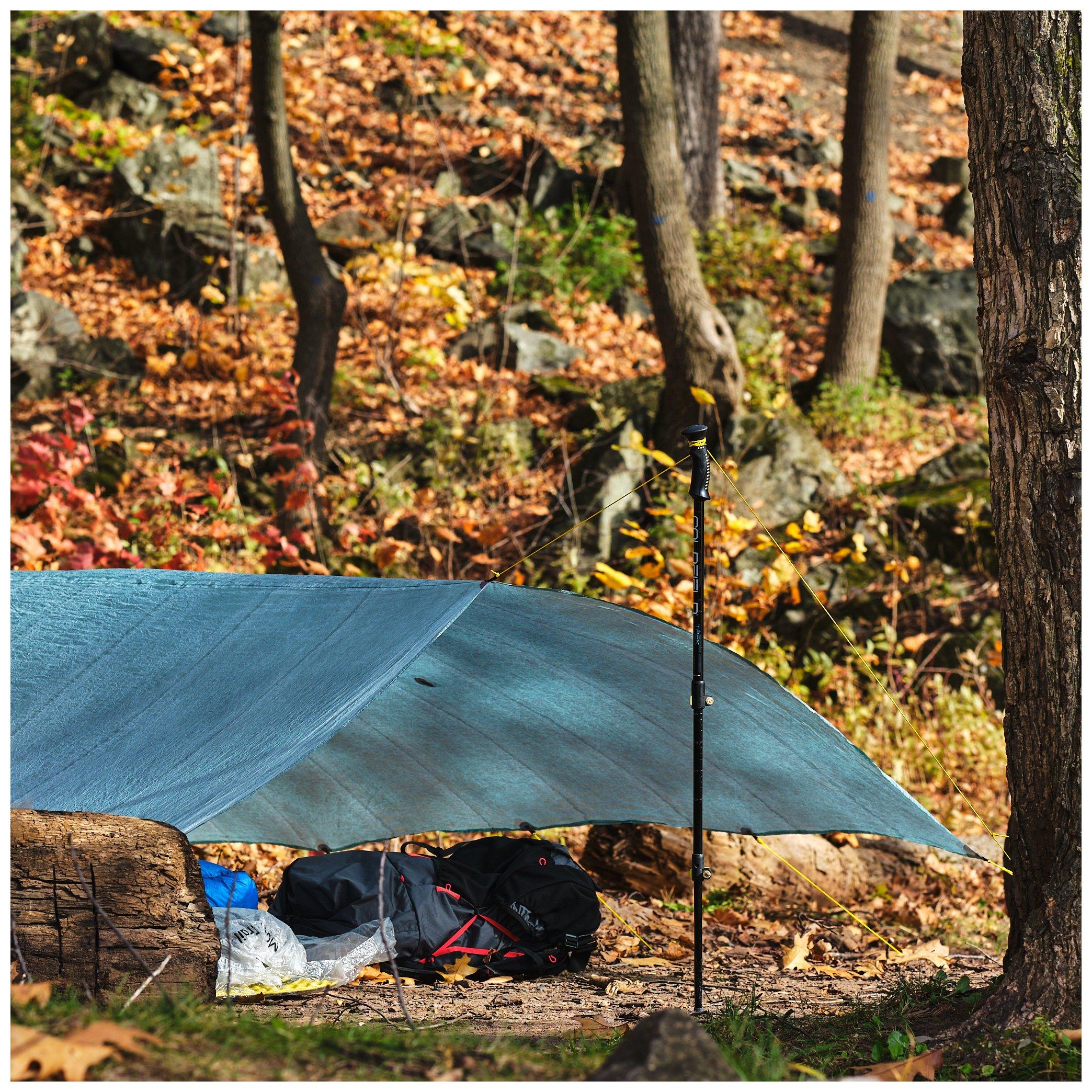 Mount Trail tarp ultralight dyneema composite fiber (cuben fiber) made in Quebec, Canada for long hikes like the pacific crest trail, the international appalachian trail, the appalachian trail: PCT.