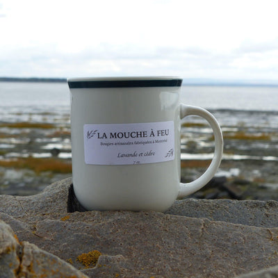 Bougie tasse écoresponsable faite au Québec.