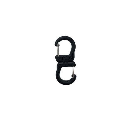 360° double carabiner for long hikes.