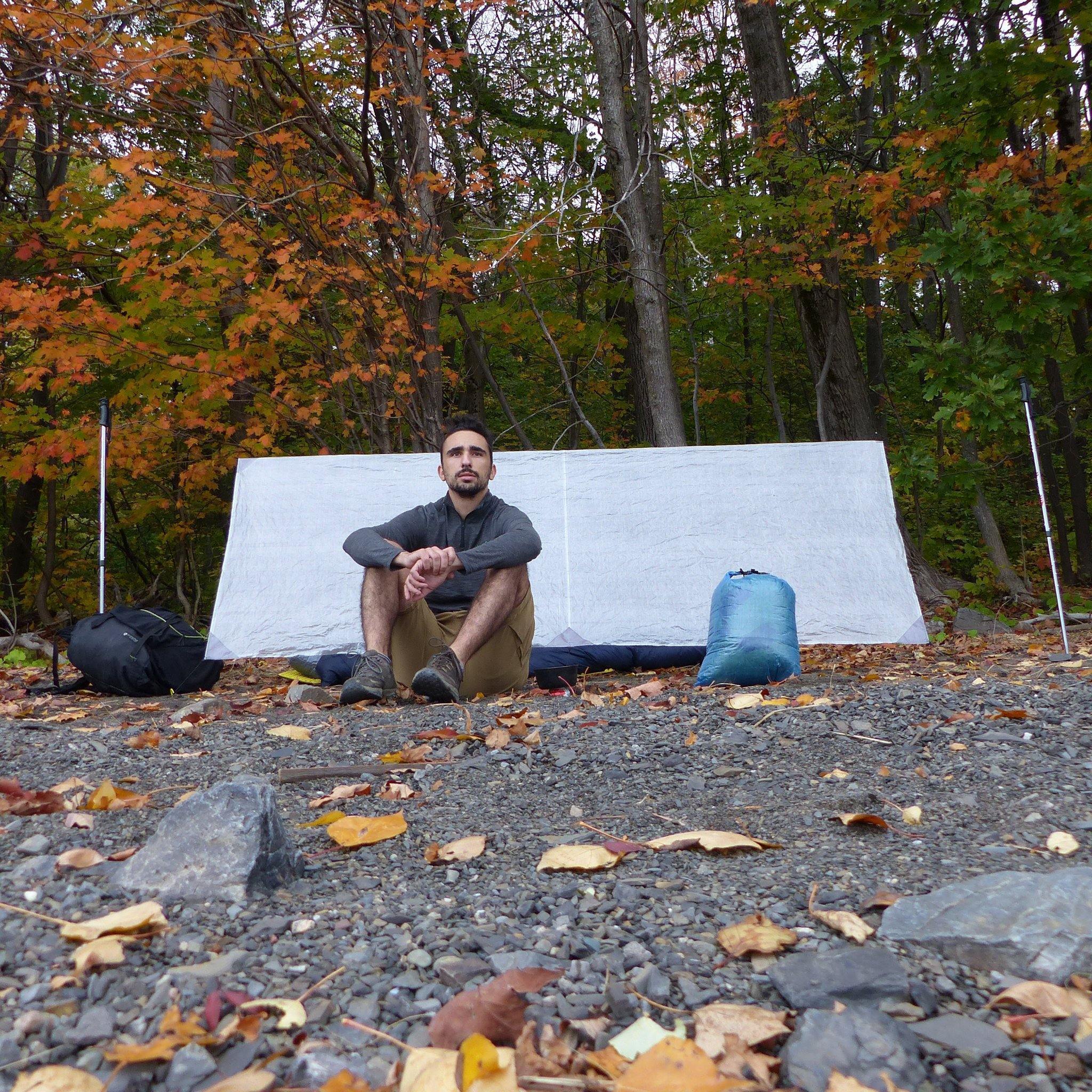 Mount Trail tarp ultraléger dyneema composite fiber (cuben fiber) fabriqué au Québec, Canada pour les longues randonnées comme le pacific crest trail, le sentier international des appalaches, l'appalachian trail: CDT.
